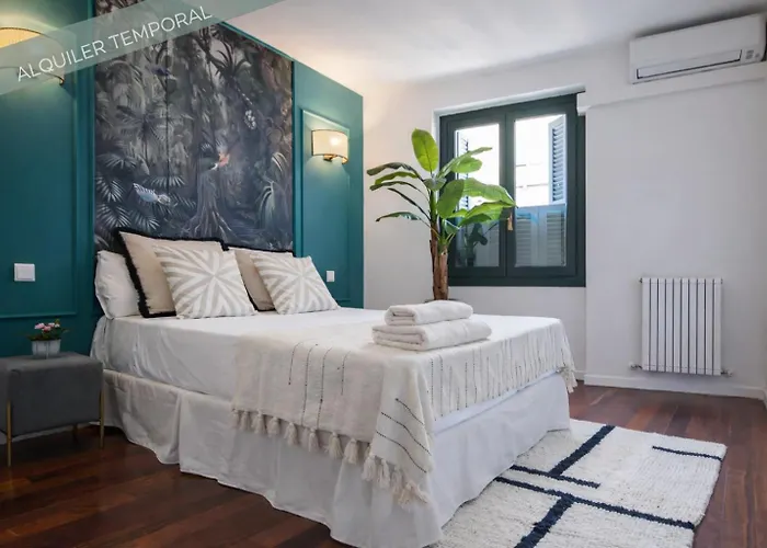 Apartamento con Estilo en Plaza España - Ubicación Premium